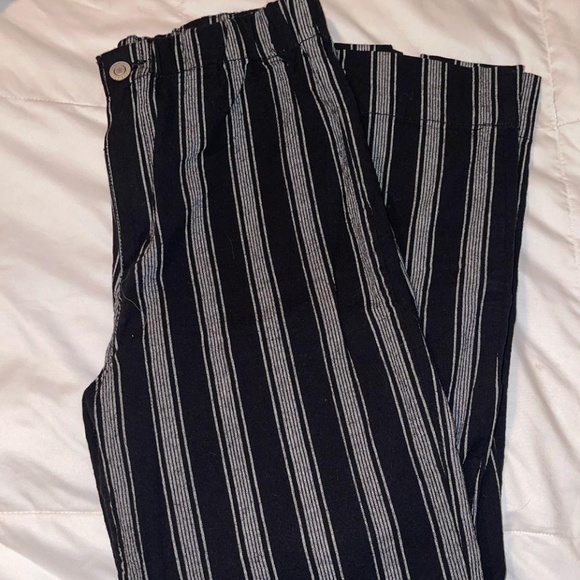 Brandy Melville Women's Black and White Trousers - Picture 1 of 4